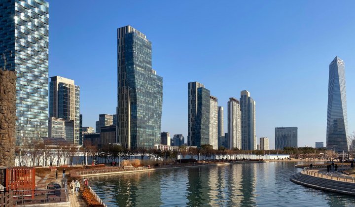 The Ethical Dilemmas of AI in Smart Cities
